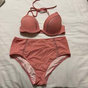 Shade & Shore Bikini Top and Bottom